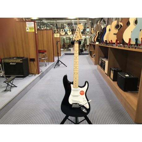 Fender AFF STRAT MN WPG BLK 